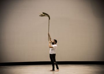 El hombre que resucita la música de la Prehistoria El hombre que resucita la música de la Prehistoria