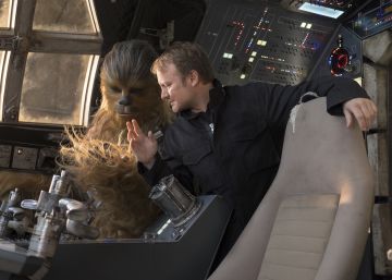 Rian Johnson: “Dirigir ‘Los últimos jedi’ ha sido como volver a jugar con mis muñequitos”
