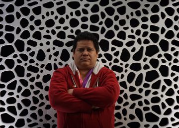 “Quiero devolver a la literatura los poderes del humor”