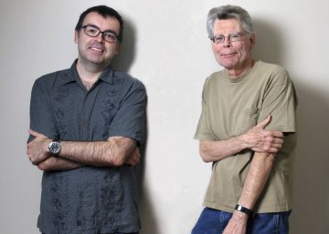 Stephen King y su hijo Owen convierten en bellas durmientes a todas las mujeres del mundo