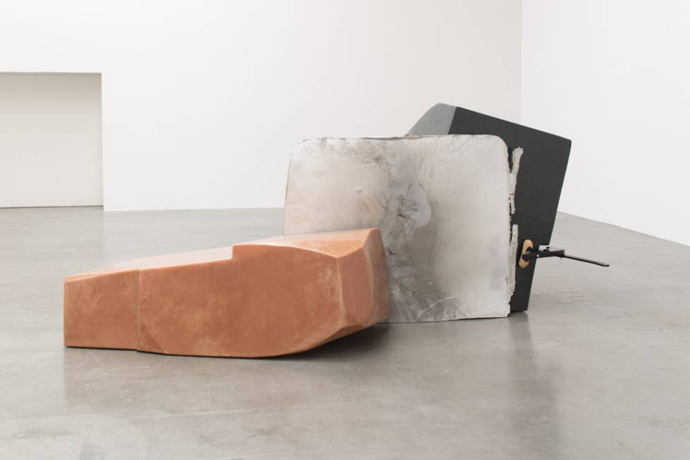 Exposición de Nairy Baghramian en Kurimanzutto