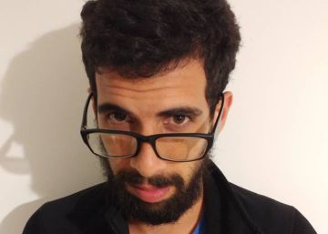 Carlos Manuel Álvarez: “Solo pertenezco a la tribu de mi infancia”