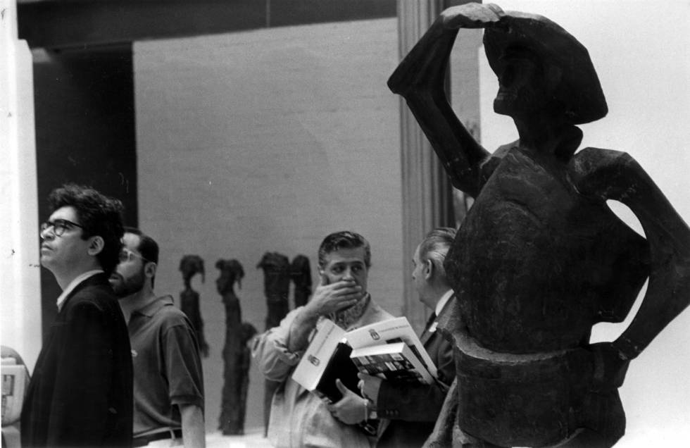 Una escultura de Venancio Blanco en la exposición