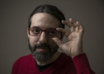 La vuelta al mundo del escritor anfibio