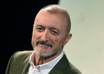 Pérez-Reverte: “El maltrato animal en España sale gratis. La legislación es una vergüenza”