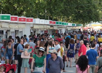 Los editores pierden espacio en 50 casetas de la feria del libro de Madrid este año