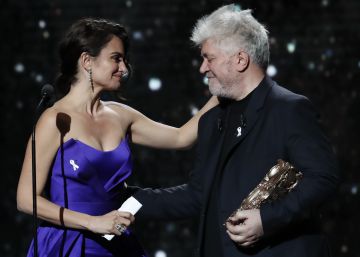 Almodóvar prepara su nueva película con Antonio Banderas y Penélope Cruz