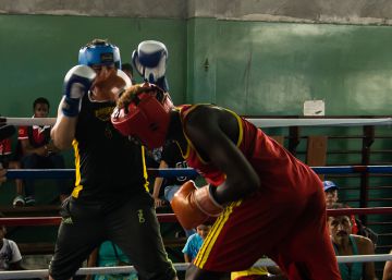 El barrio más marginal de Guayaquil pelea con guantes por una oportunidad