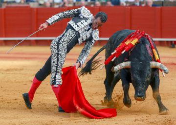 ¡Qué bien torea Pepe Moral!