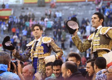 Talavante y López Simón, por la puerta grande