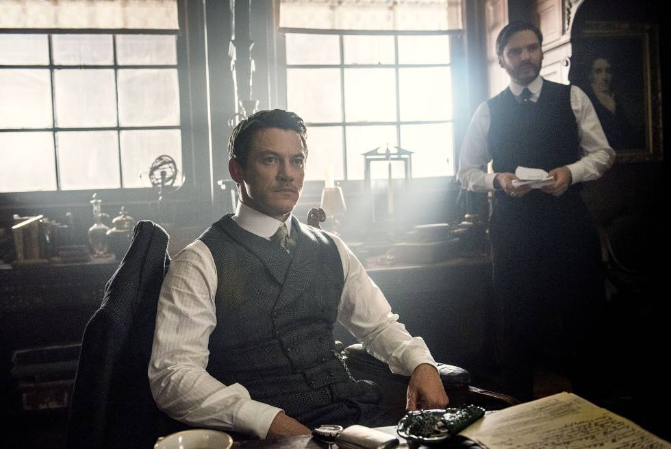 Luke Evans: “La humildad es algo muy fácil de olvidar en esta profesión”