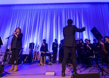 Estrella Morente y Lagartija Nick iluminan ‘los cielos cabizbajos’ de Jesús Arias