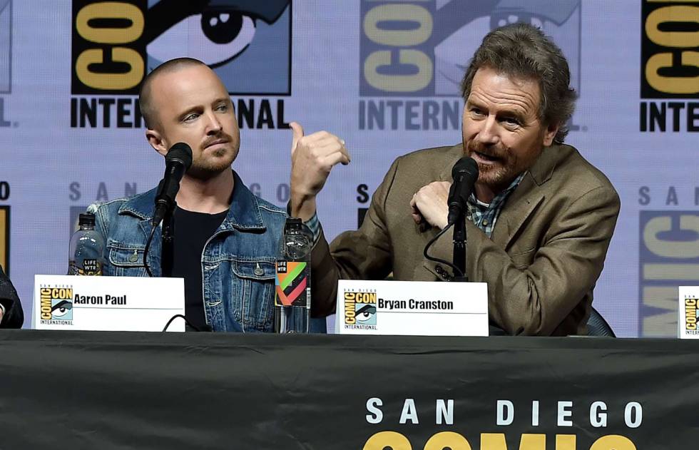 Aaron Paul y Bryan Cranston, en la Comic-Con 2018.