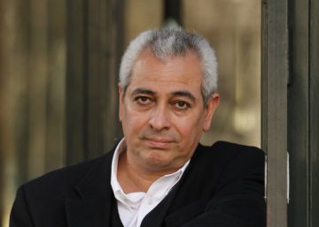 Jorge Eduardo Benavides: “¿Alguna miseria del mundillo literario? La pedantería y la envidia”