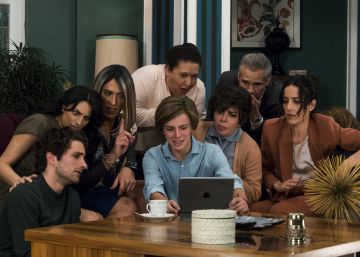 ‘La casa de las flores’ reinventa la telenovela ‘milenial’ para Netflix