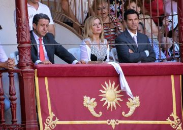 La Junta de Andalucía apoya a la presidenta recusada por los taurinos
