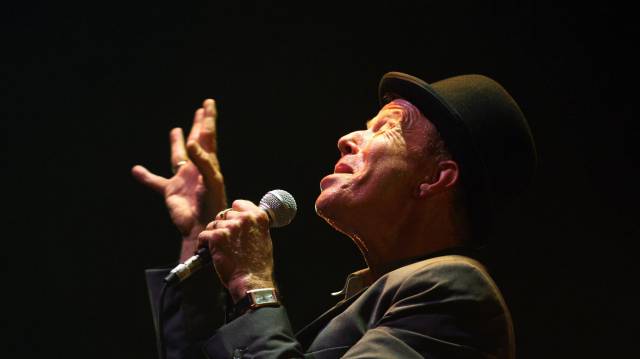 Tom Waits, en un concierto en París en 2008.