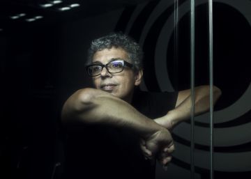 Pedro Guerra: “No nos engañemos: de fiesta hay que bailar reguetón”