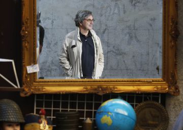 Andrés Trapiello, en el mercadillo de las historias