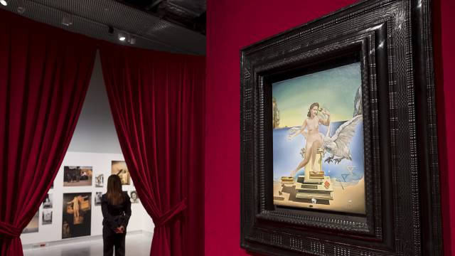 'Leda atómica,' en el CaixaForum de Sevilla.