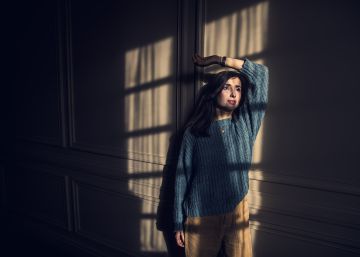 Zahara: ‘Nuestra nostalgia lleva chándal de tactel y escucha cintas de casete’