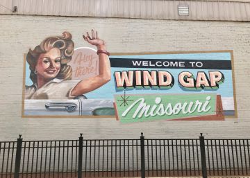 Mural de Wing Gap pintado en Barnesville para la serie y que el pueblo ha mantenido.