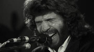Camarón contra “el sonido de pollo”
