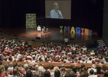 Las intimidades de Padura y Mario Conde entusiasman en el Hay Festival