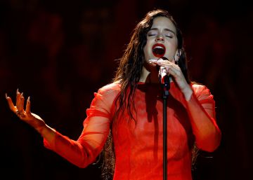 Rosalía va fer seva la gala dels premis Goya amb una versió de Los Chunguitos