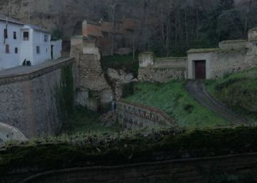 Se desploma un muro del Barranco de Fuentepeña en el entorno de la Alhambra