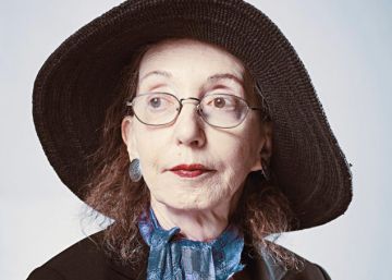 Joyce Carol Oates quiere ser Margaret Atwood