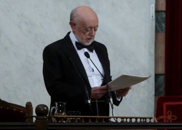 Grecia inventó la novela, que sigue tan campante