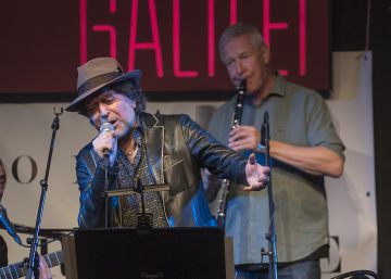Joaquín Sabina: “Siempre he necesitado maestros y Javier Krahe fue el primero”