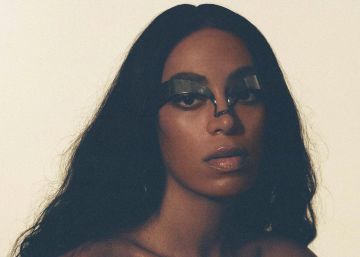Solange saca por sorpresa nuevo disco tras semanas de amagos publicitarios