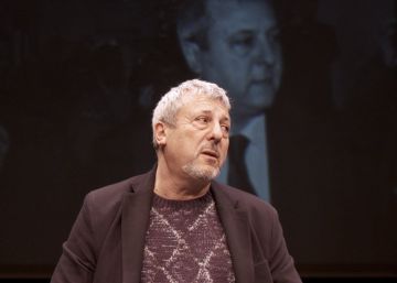 El médico condenado por eutanasia se somete a juicio en el teatro