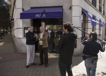 Vargas Llosa visita los lugares de su vida