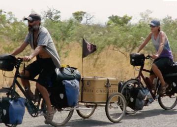 África en bicicleta y con cine
