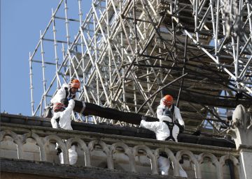 Los obreros que trabajaban en Notre Dame violaron la prohibición de fumar