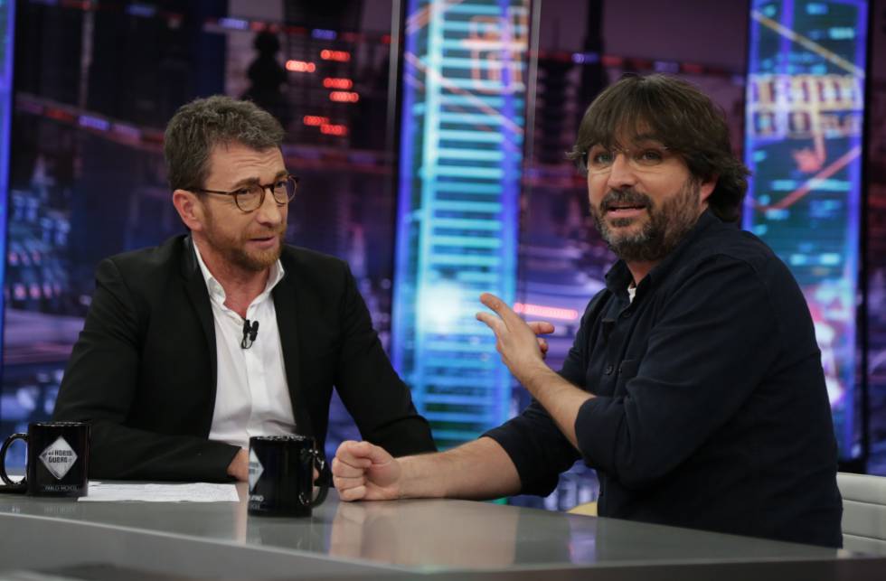 Pablo Motos y Jordi Évole en 'El hormiguero'.