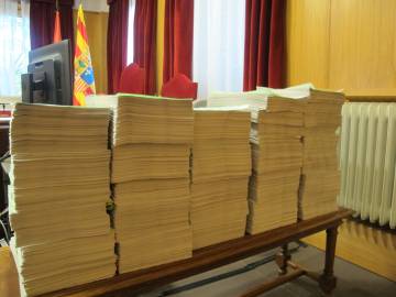 Sumario del litigio entre los obispados de Barbastro y Lleida.