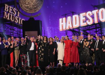 La única directora nominada triunfa en los Premios Tony