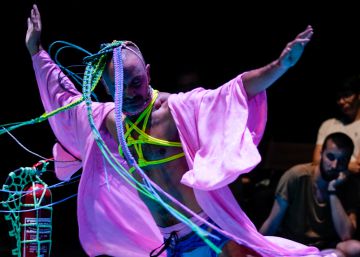 Dramas actuales y bromas de ‘performance’