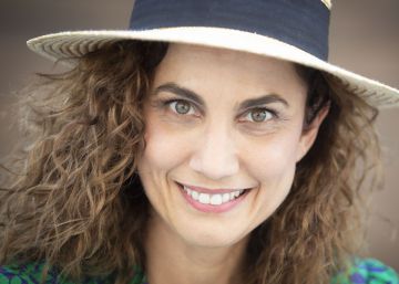 Toni Acosta: “A un padre ausente se le perdona. A una madre, no”