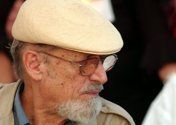 Muere el poeta Roberto Fernández Retamar a los 89 años