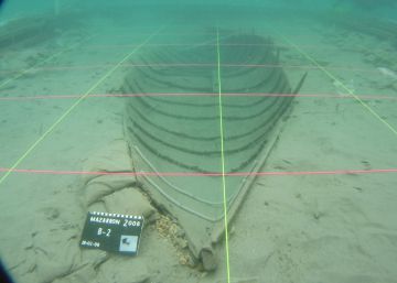 Los arqueólogos no extraerán íntegra la barca de Mazarrón