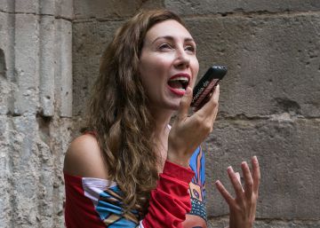 Per escoltar poesia, truqui al 659 86 10 32