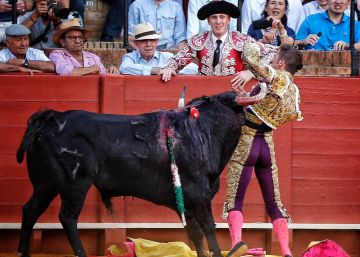 Una cornada y un par de sainetes