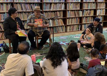 Los Ángeles descubre a la generación bilingüe que quiere leer en español