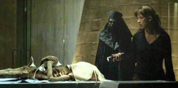 Una escena del remake de Belfegor, con Sophie Marceau.