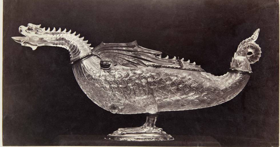 Dragón de cristal de roca, perteneciente al Tesoro del Delfín.